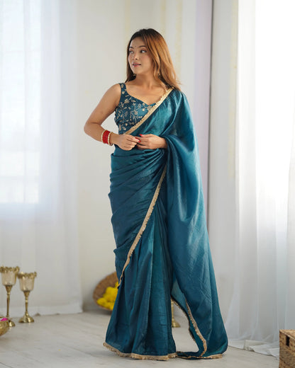 Gebrauchsfertiger Sari aus Goldstoff in Crush Teal Blue (gebrauchsfertig)