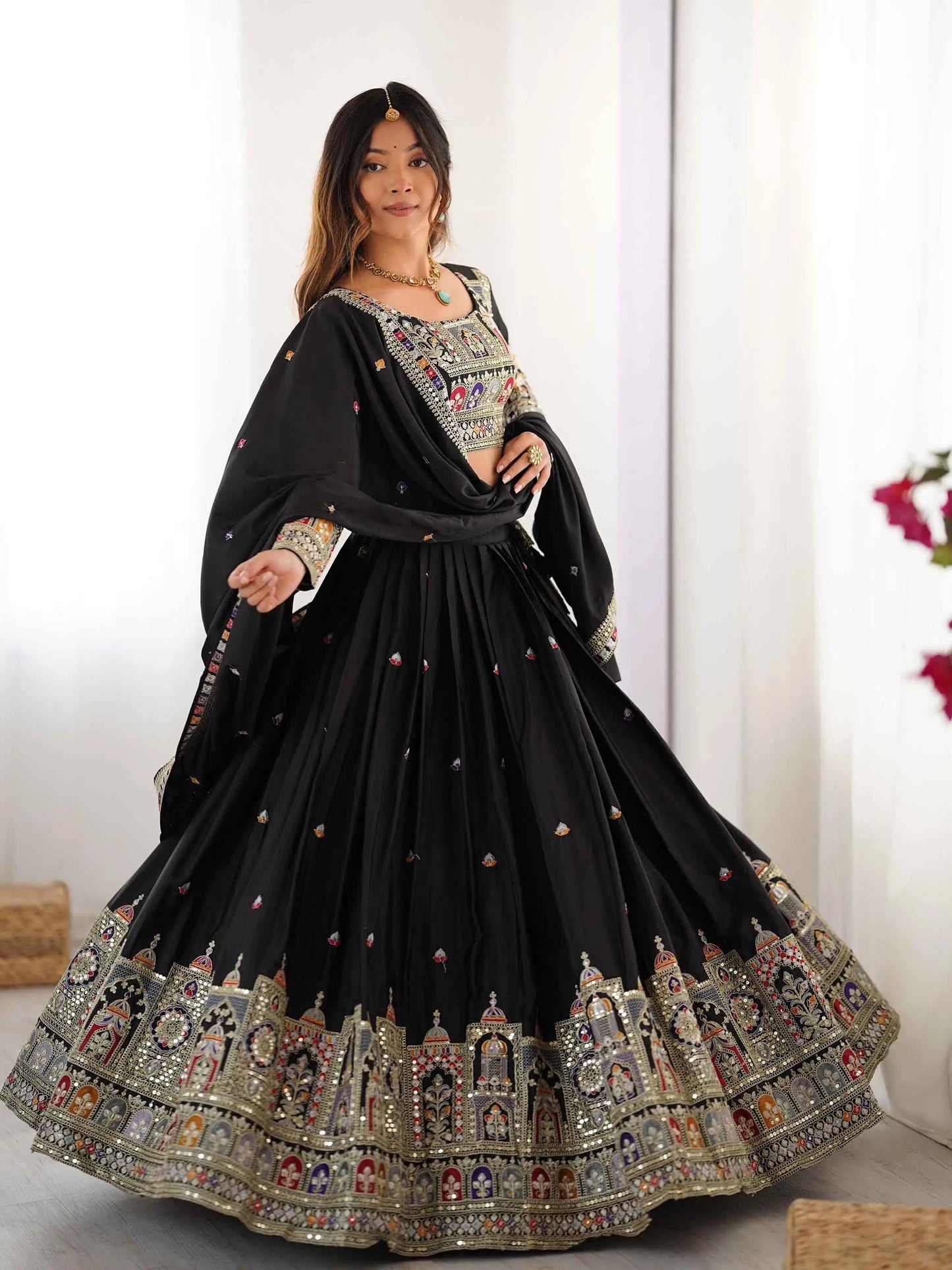 Lehenga Noir intense avec Broderie Cording Dori et Dupatta Assorti