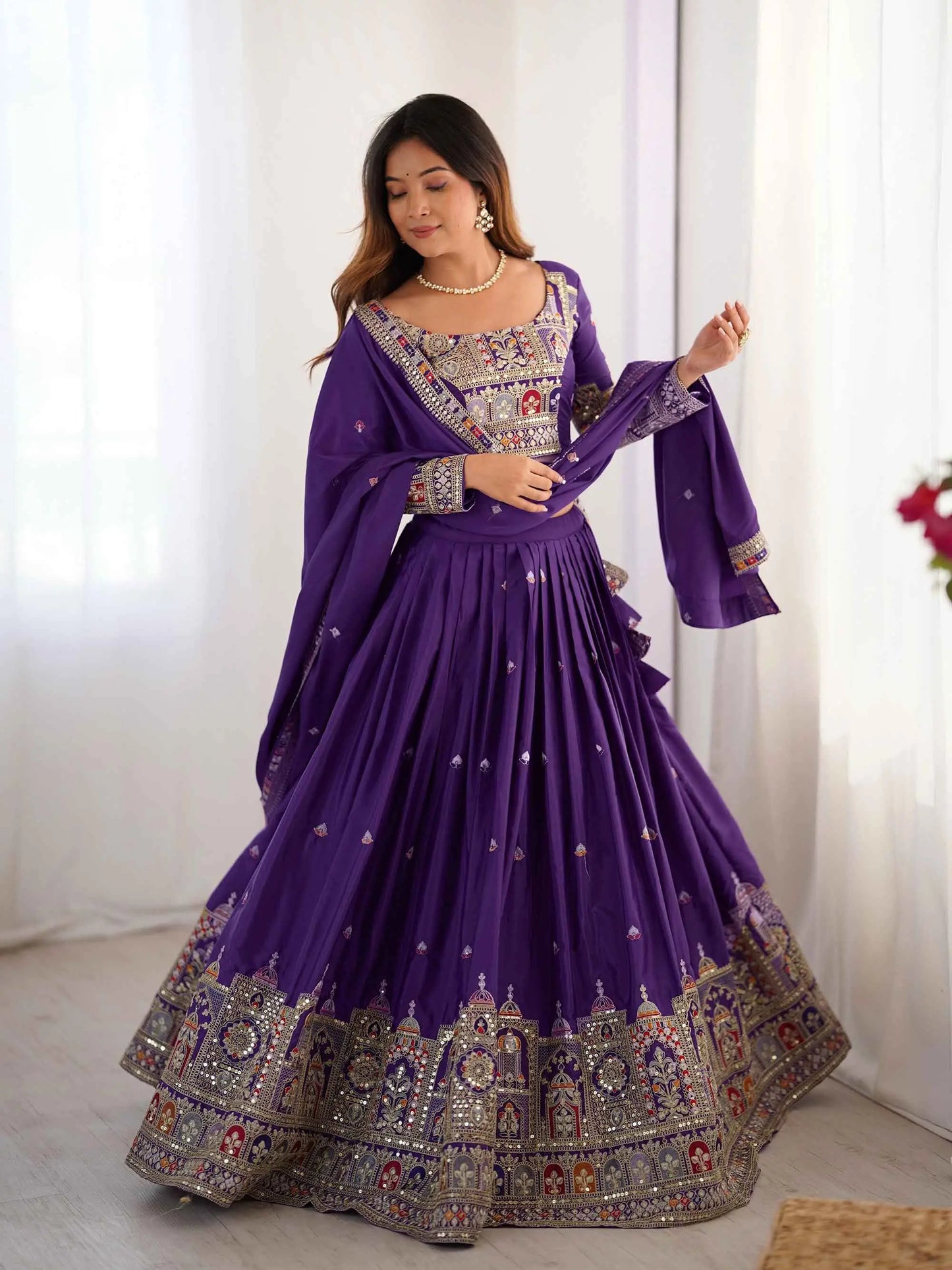 Lehenga violet avec Dupatta en Broderie Cording Dori