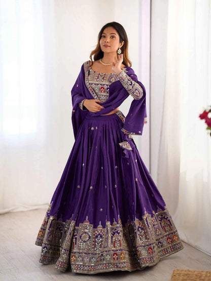 Lehenga violet avec Dupatta en Broderie Cording Dori