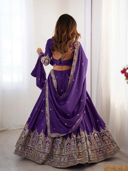 Lehenga violet avec Dupatta en Broderie Cording Dori
