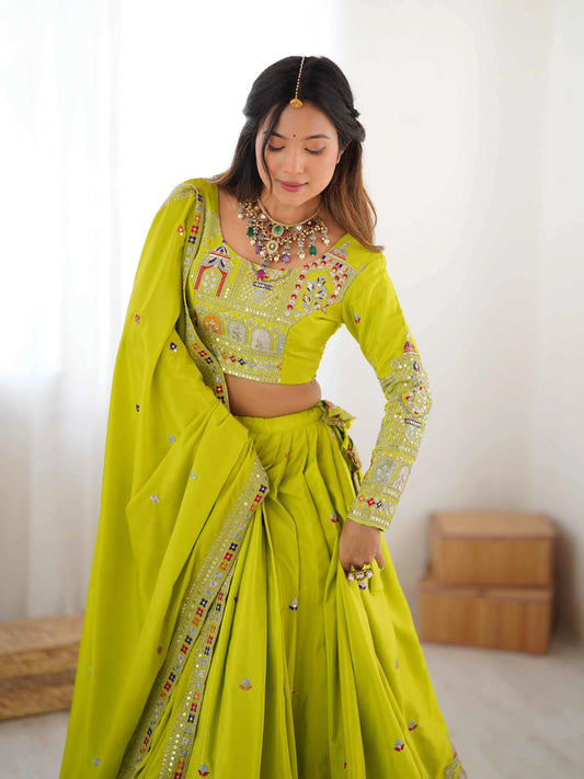 Lehenga vert néon avec Dupatta en Broderie Cording Dori