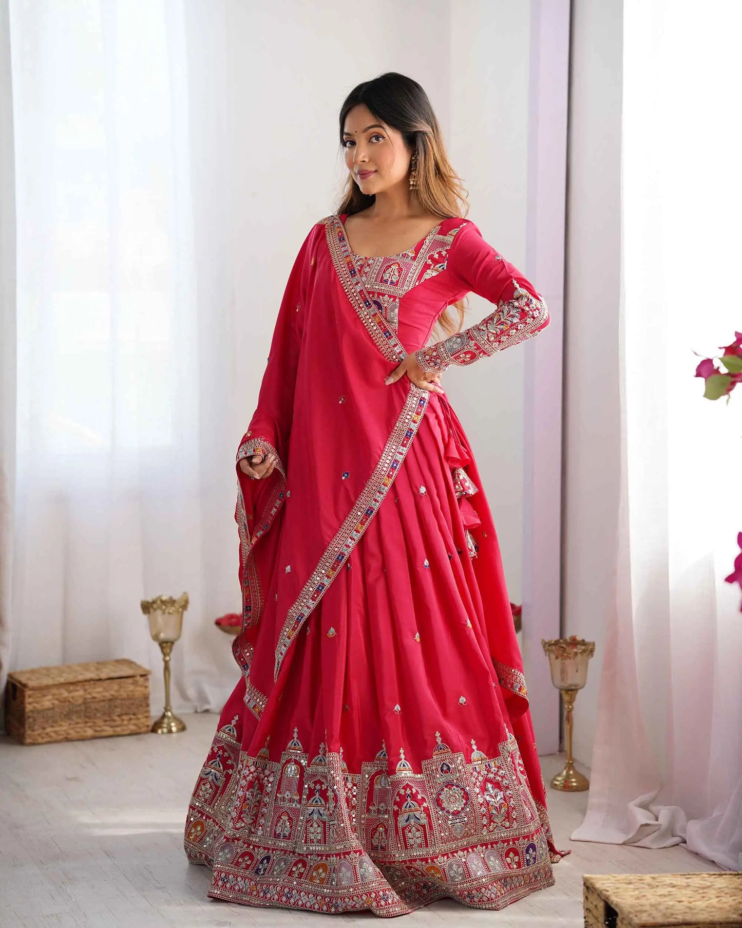 Lehenga rouge paprika orné de broderies en fil et cording dori avec dupatta