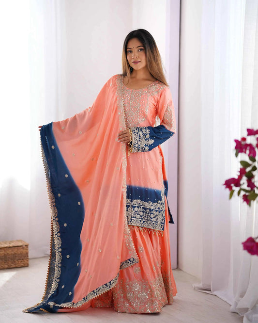 Ensemble Sharara Rose Pêche et Bleu Foncé avec Broderies en Cordon, Sequins et Perles Rivetées