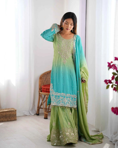 Ensemble Sharara Bleu Ciel et vert avec Broderie de Sequins Cordon et Perles Rivet