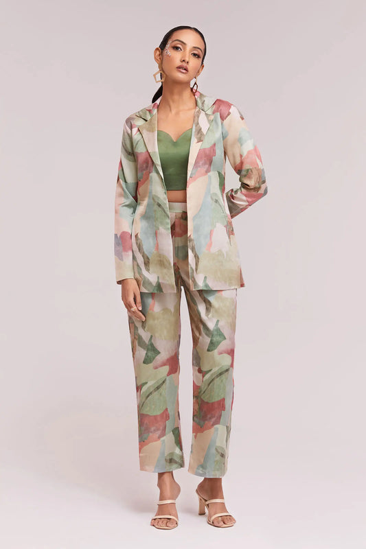 Trendiges mehrfarbig bedrucktes Satin-Set (Co-Ord Set)